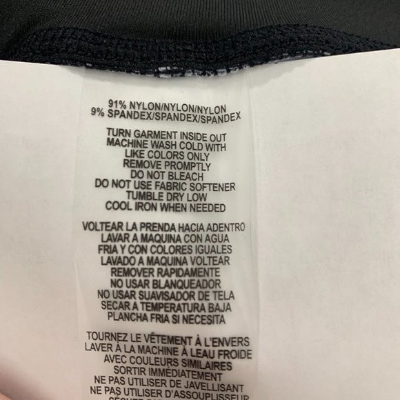 Calvin Klein Women's M Shorts Logo 7" inseam Bike Short Gray Black M - Picture 8 of 11